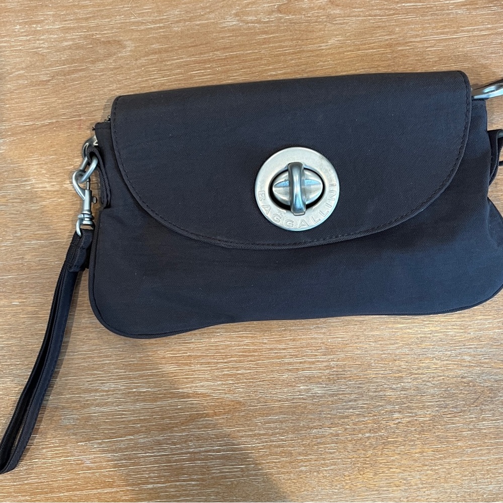 NWOT Baggallini Wristlet